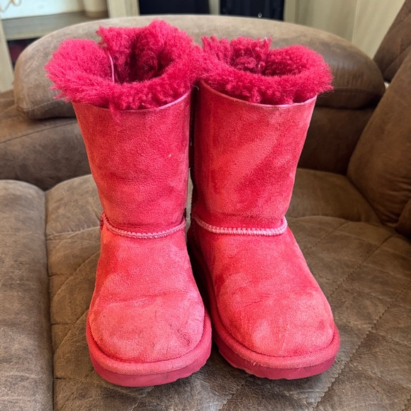 UGG Red Bow Suede Boots - Picture 3 of 6